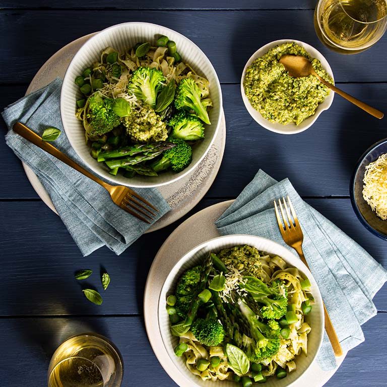 LeaderBrand Broccoli and Asparagus Spring Pasta Recipe