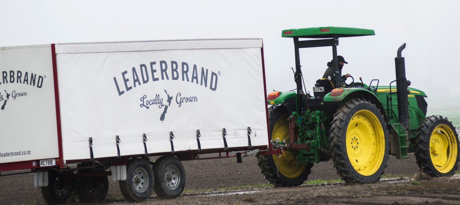 LEADERBRAND TRACTOR GISBORNE